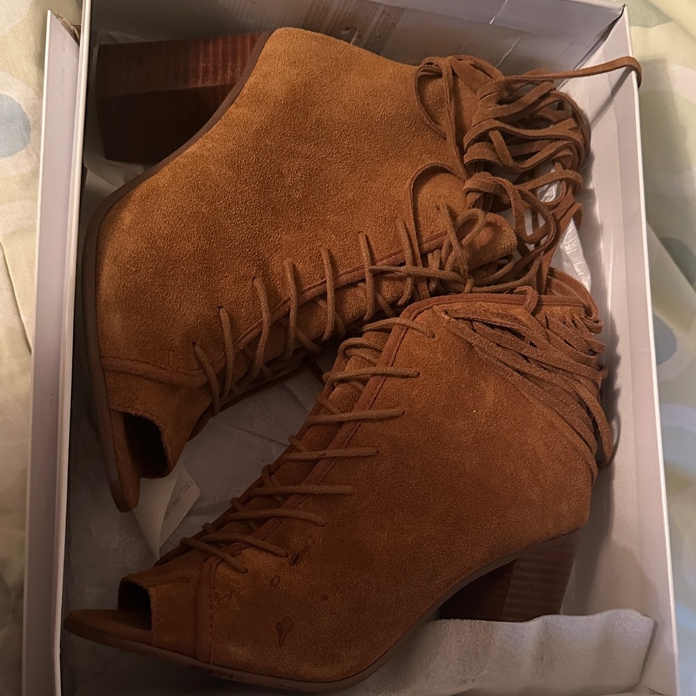 Steve Madden Brown Suede Peeptoe Side zip Boots